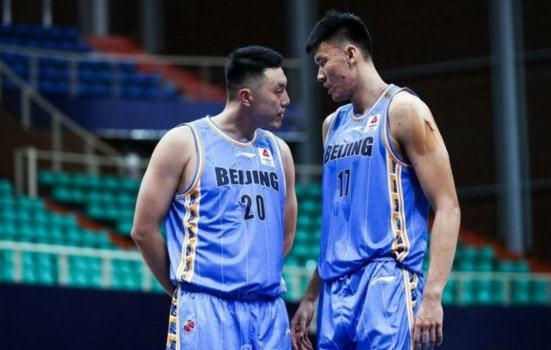 开云官网-哈登焦点对战，Karsa与80激战快船分钟，出色发挥胜负难料！赛场气氛高涨的简单介绍