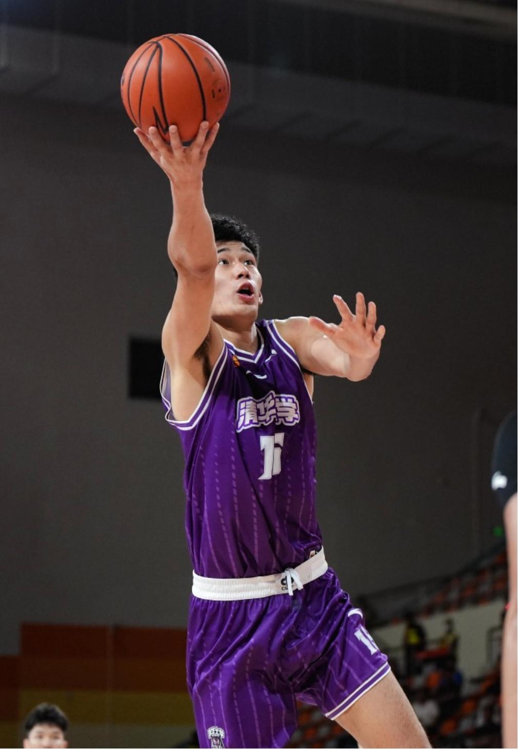 开云网页版-关于转会期成都蓉城篮板制胜——CBA常规赛节点到来，悬念犹存，赛程密集仍需轮换的信息